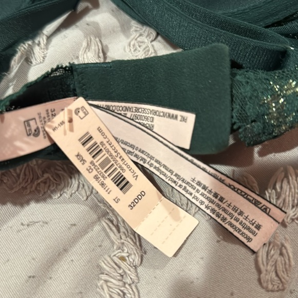 Brand New Emerald Victorias Secret Bra - Picture 6 of 7